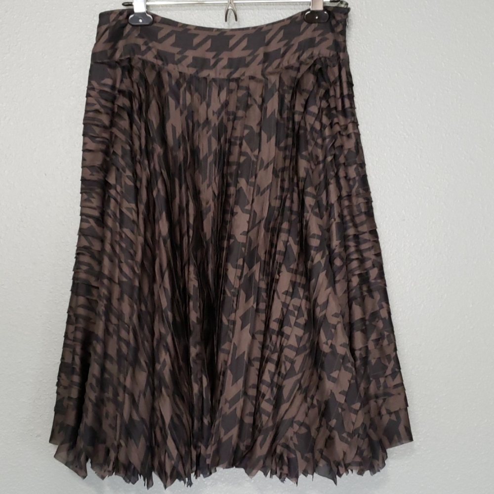 DKNY silk fun flowy skirt